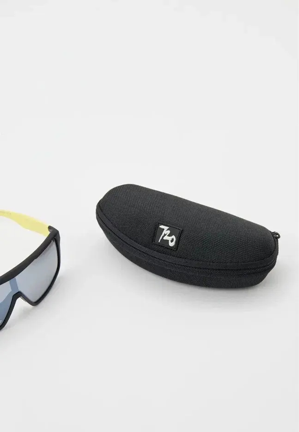 Спортивные очки 720armour Alpha / Matte Black / Matte Lush Chartreuse Temple / Platinum Grey Ti Lens