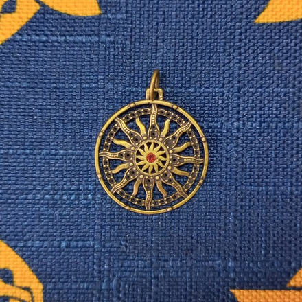 Подвеска. Солнце лучистое