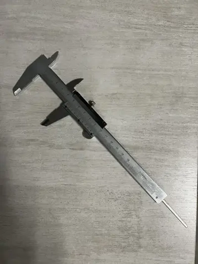 Штангенциркуль металлический, 0 - 150мм. ( механический)