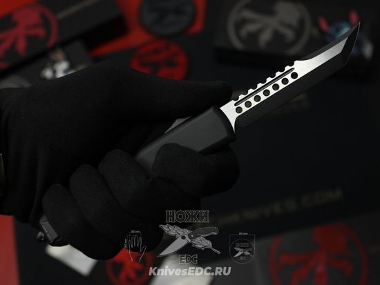 Фронтальный нож Microtech Ultratech Hellhound Black  119-1TS с клинком из стали Böhler M390
