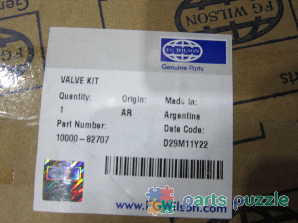 Комплект седел клапанов и клапанов / VALVE KIT АРТ: 10000-82707