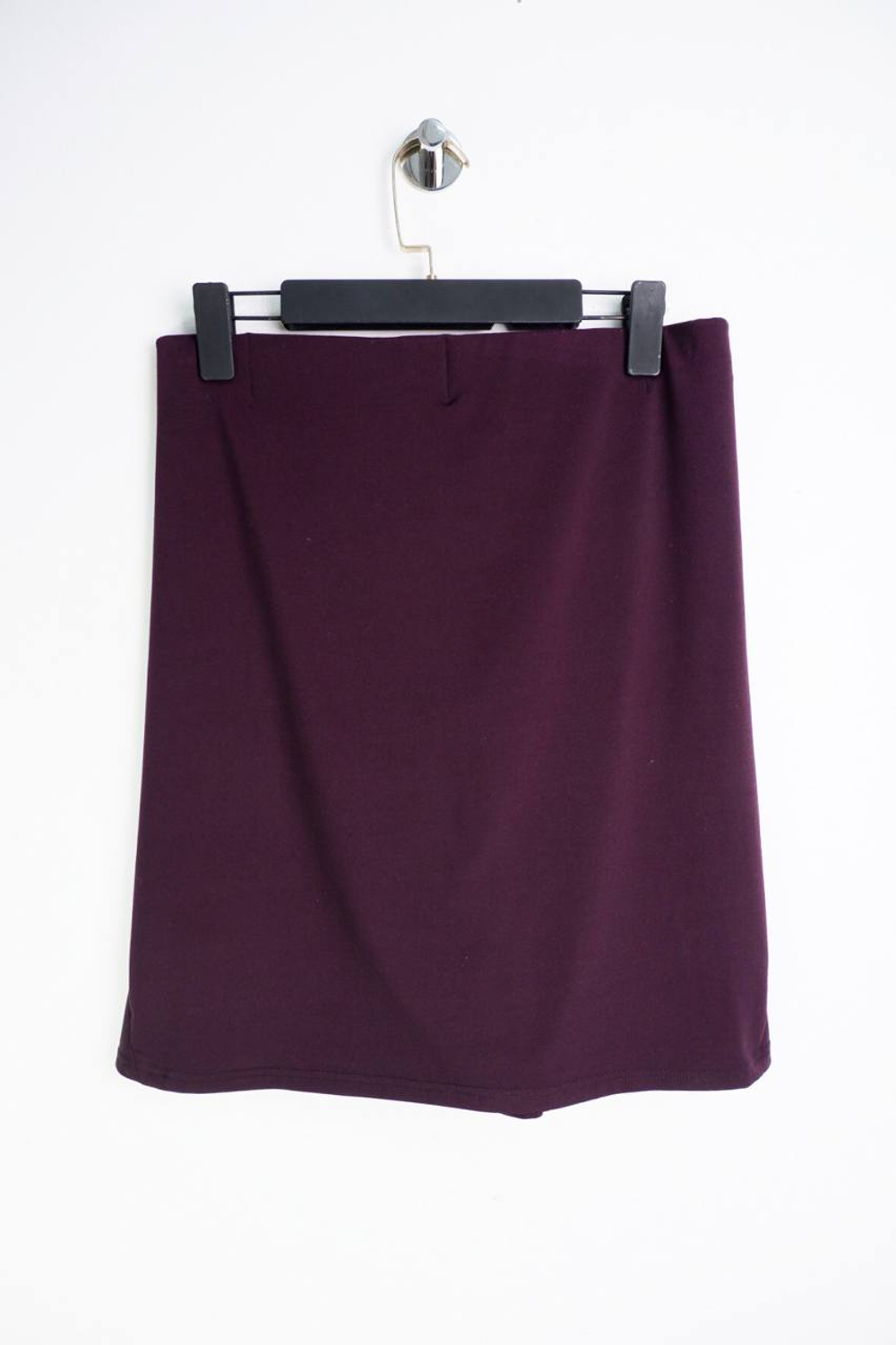 Юбка Lo с акцентом, визуально на 46 размер