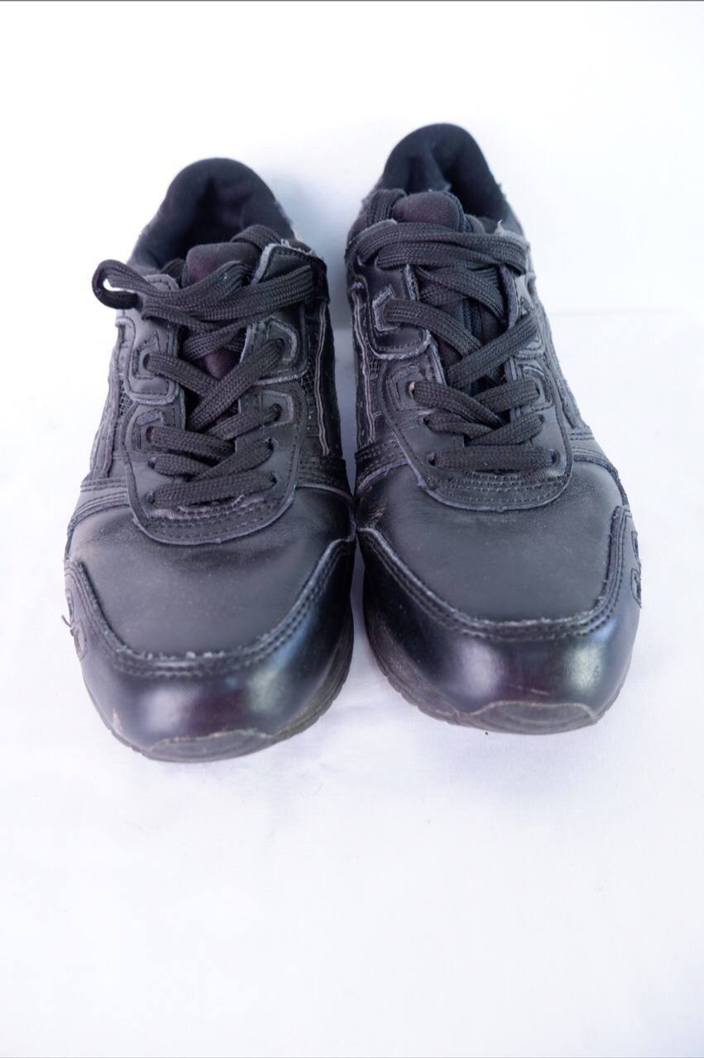 Кроссовки Asics для активных прогулок, 36 размер