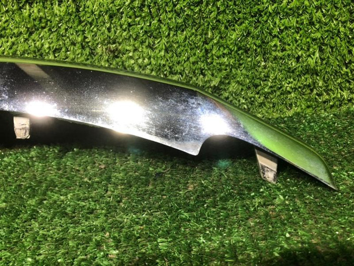 Молдинг решетки радиатора Ford Explorer 5 U502 (2010-2015)