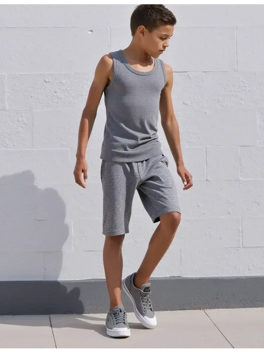 Серая майка детская для мальчика в сад