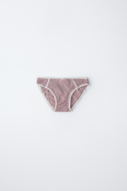 ZARA НАБОР ИЗ ТРЕХ ТРУСОВ С КРУЖЕВОМ, РАЗНОЦВЕТНЫЙ