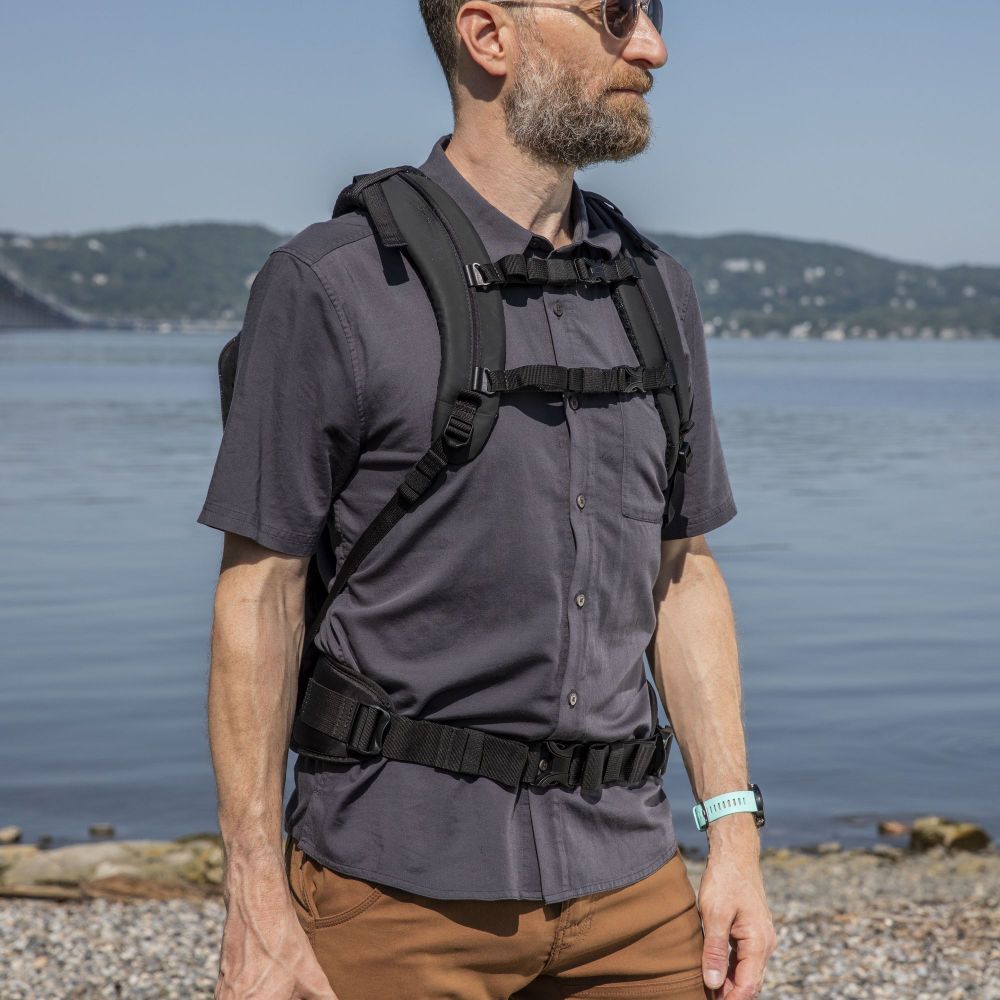 Фоторюкзак Tenba Axis v2 Tactical Backpack 20 Black 637-754