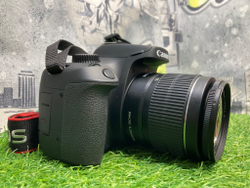 Canon EOS 4000D Kit 18-55mm 3.5-5.6 III 300 кадров