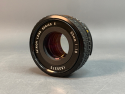 Nikon EM + Nikon 50mm f/1.8