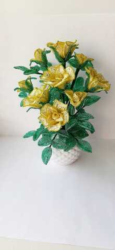 Розы из бисера 28см