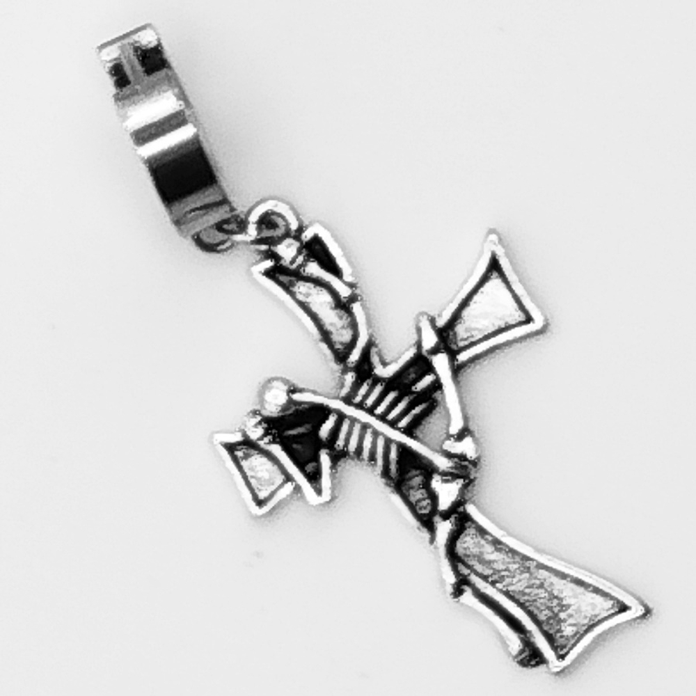 Серьга кольцо ( 1 шт) "Скелет на кресте" для пирсинга уха. Медицинская сталь