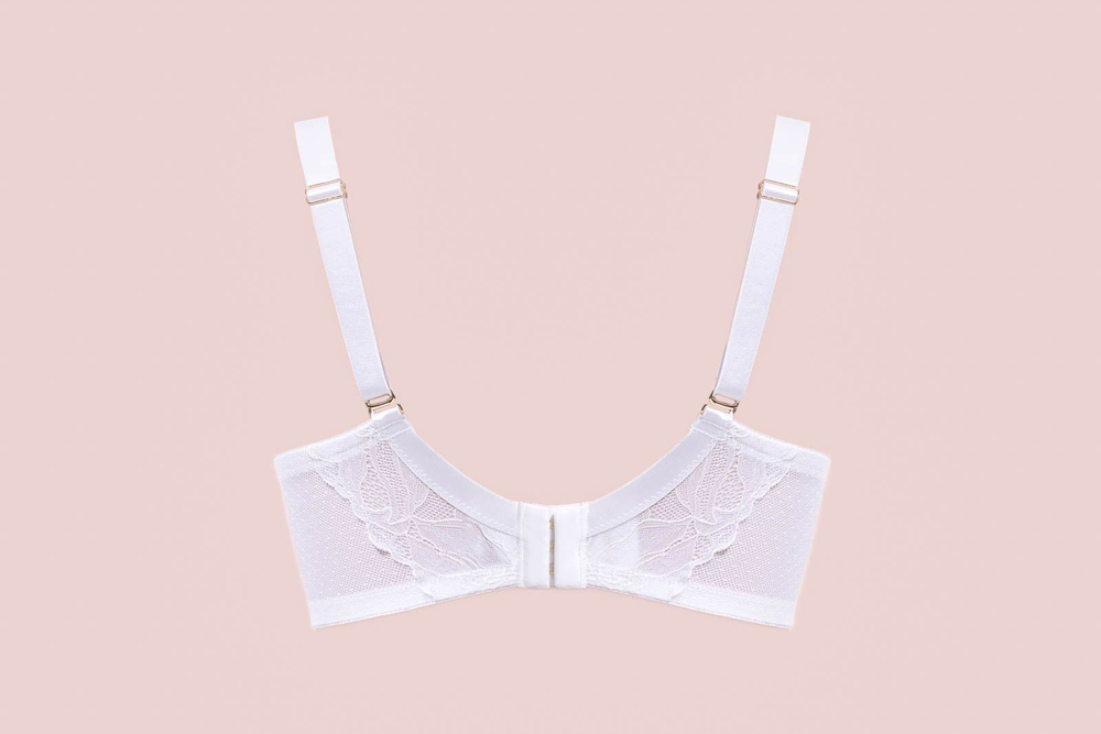 Белый бюстгальтер-бралетт на косточках Glow (Размер: 95E) (Цвет: белый)