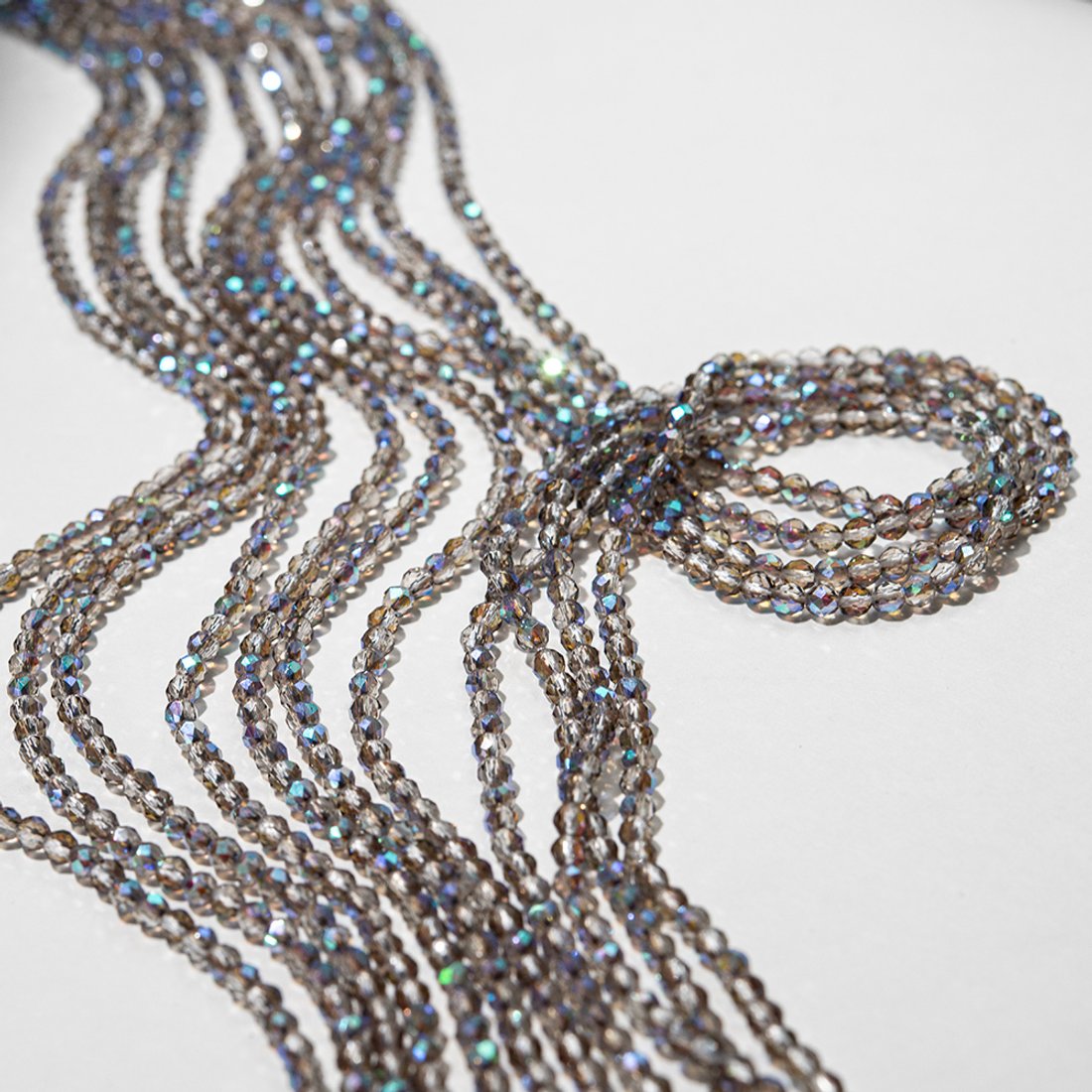 Шпинель синтетическая с эффектом иризации "Лабрадор", 3мм, шар, микроогранка