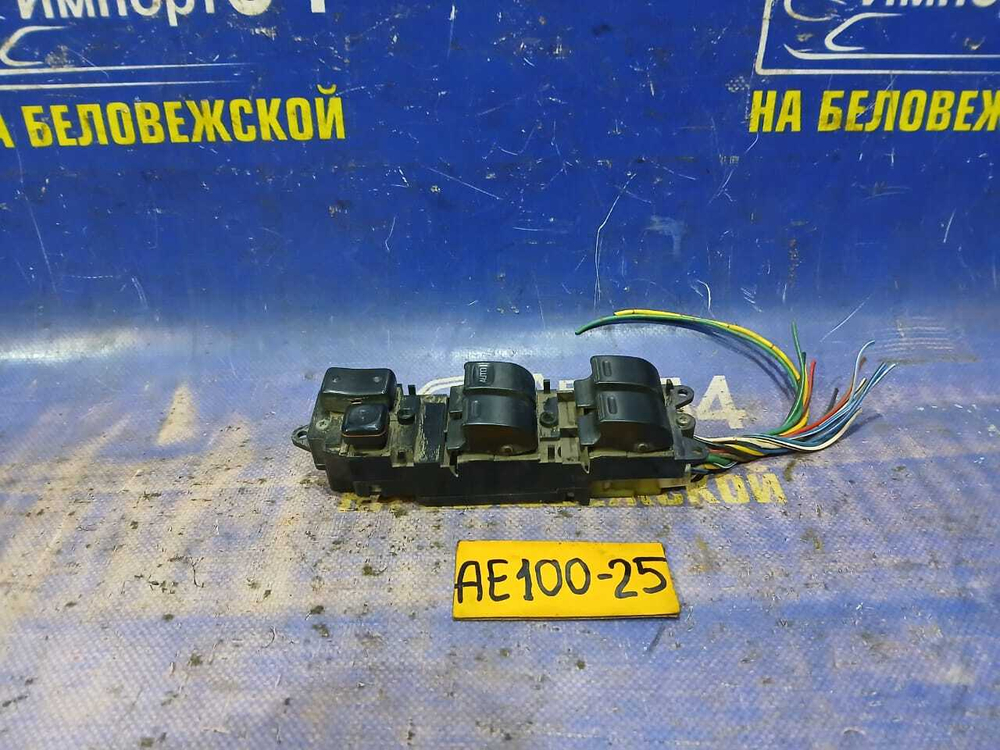 Блок управления стеклоподъемниками TOYOTA SPRINTER 1991