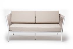"Касабланка" диван 2-местный плетеный из роупа, каркас алюминий белый муар, роуп бежевый 20мм, ткань бежевая 035