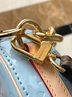 Louis Vuitton Croissant PM Bag