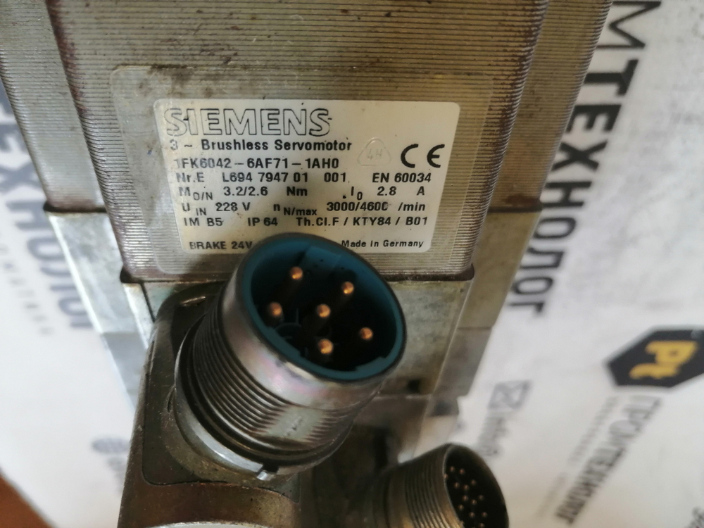 Siemens 1FK6042-6AF71-1TH0 б/у