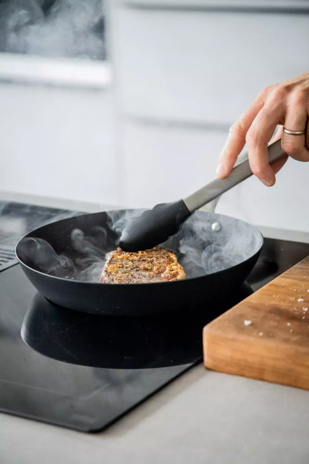 KitchenAid - УНИВЕРСАЛЬНЫЕ силиконовые щипцы. / артикул   KQG094OHOBE  / GTIN 5057982067083