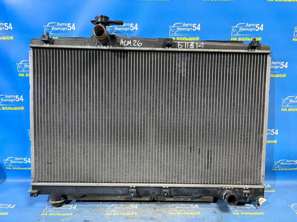 Радиатор двигателя TOYOTA NOAH 2001–2007