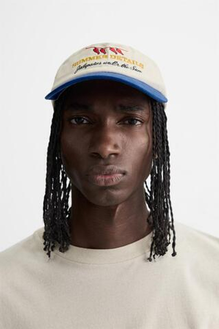 ZARA КЕПКА С КОМБИНИРОВАННОЙ ВЫШИВКОЙ, ЭКРЮ