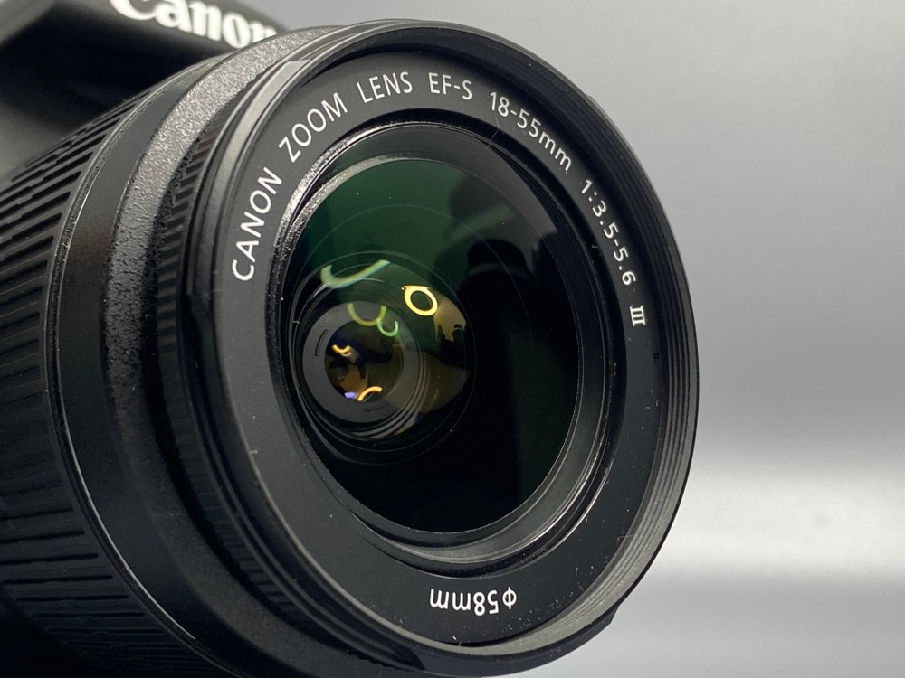 Canon 2000D Kit 18-55mm III 500 кадров