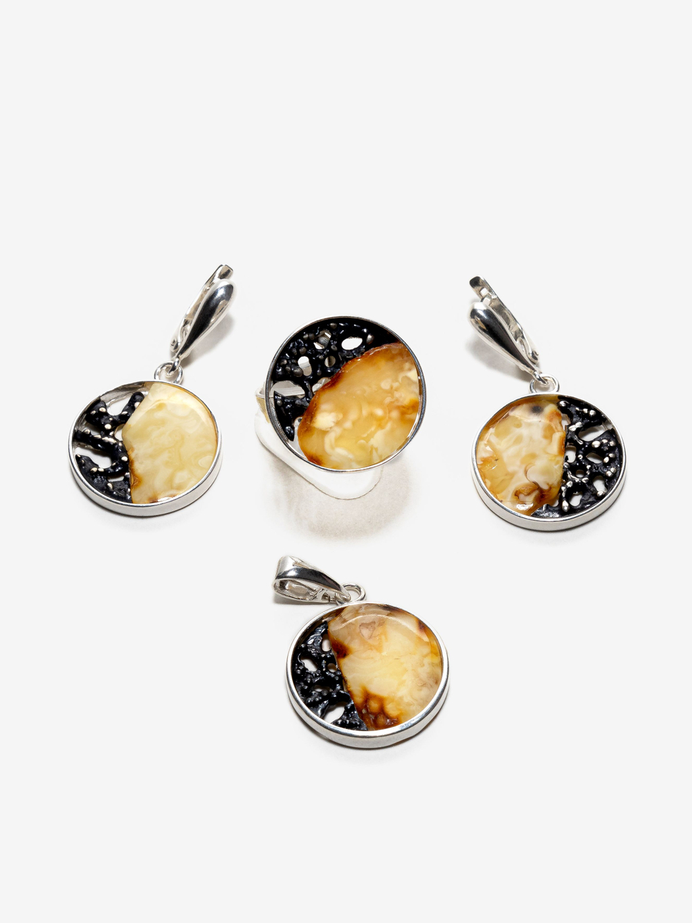 Уникальный серебряный кулон с цельным пейзажным янтарем, серебро 925 пробы