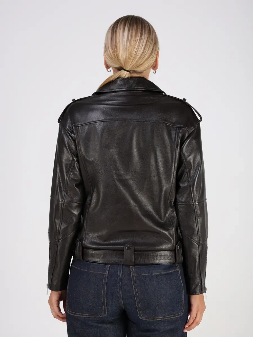 Кожаная куртка демисезонная косуха оверсайз