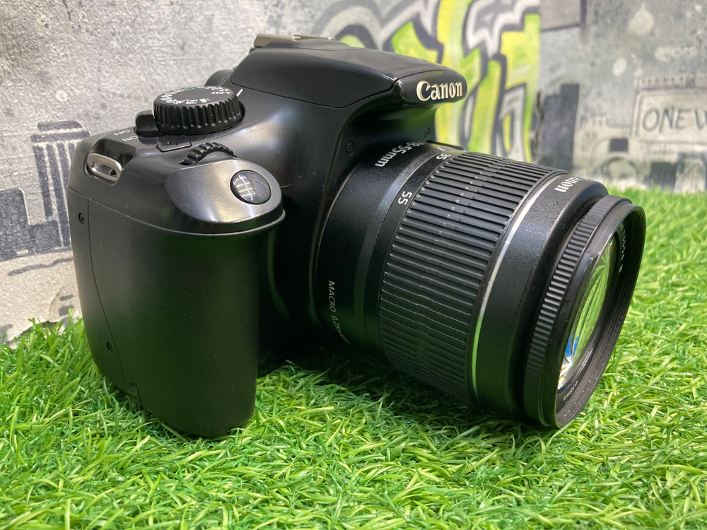 Canon EOS 1100D kit 18-55mm 59.200 кадров