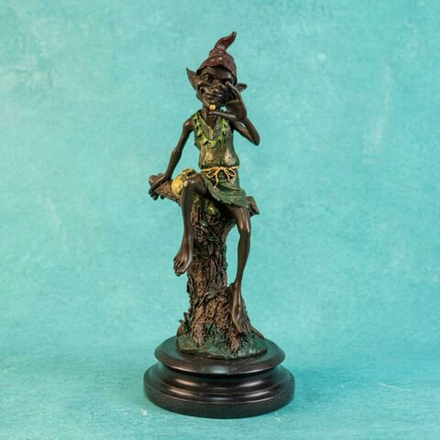 Винтаж: Бронзовая скульптура «Гоблин с золотой монетой»