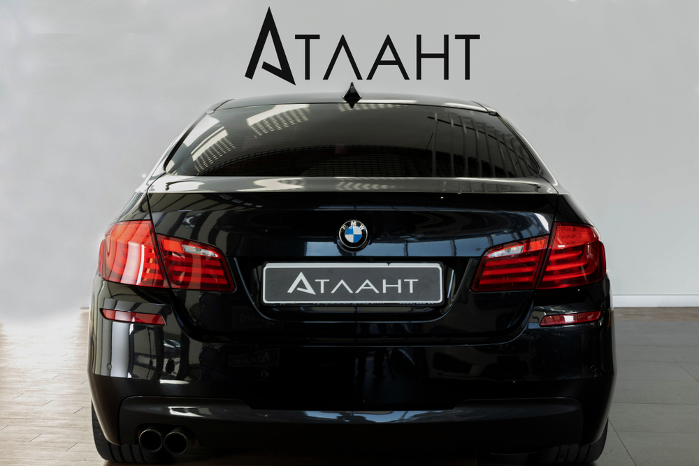 BMW 5-Series, 2011 год
