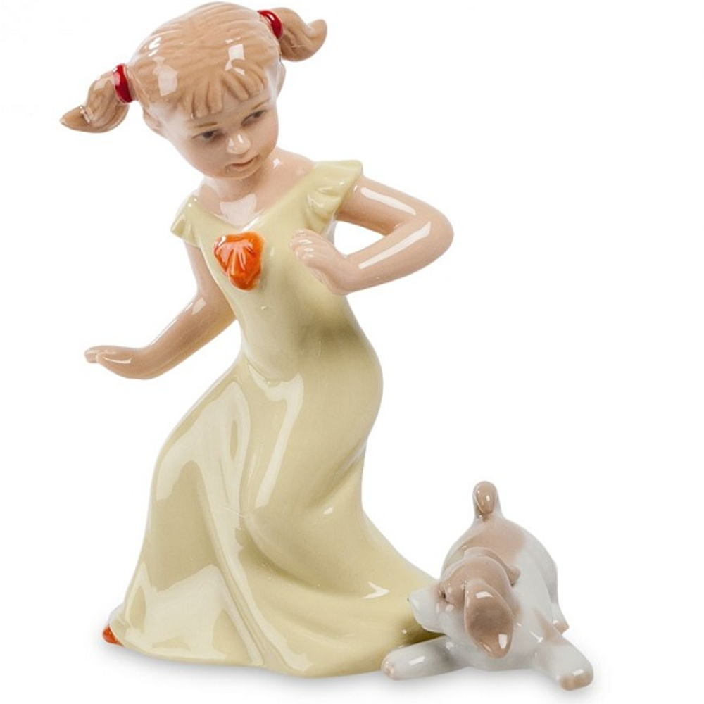 Девочка с собачкой