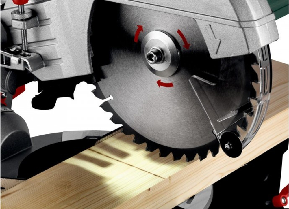 Пила торцовочная сетевая METABO KS 216 M 610216000