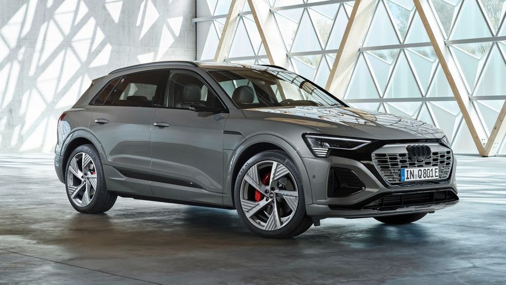 Audi Q8 E-tron 50 (2024)