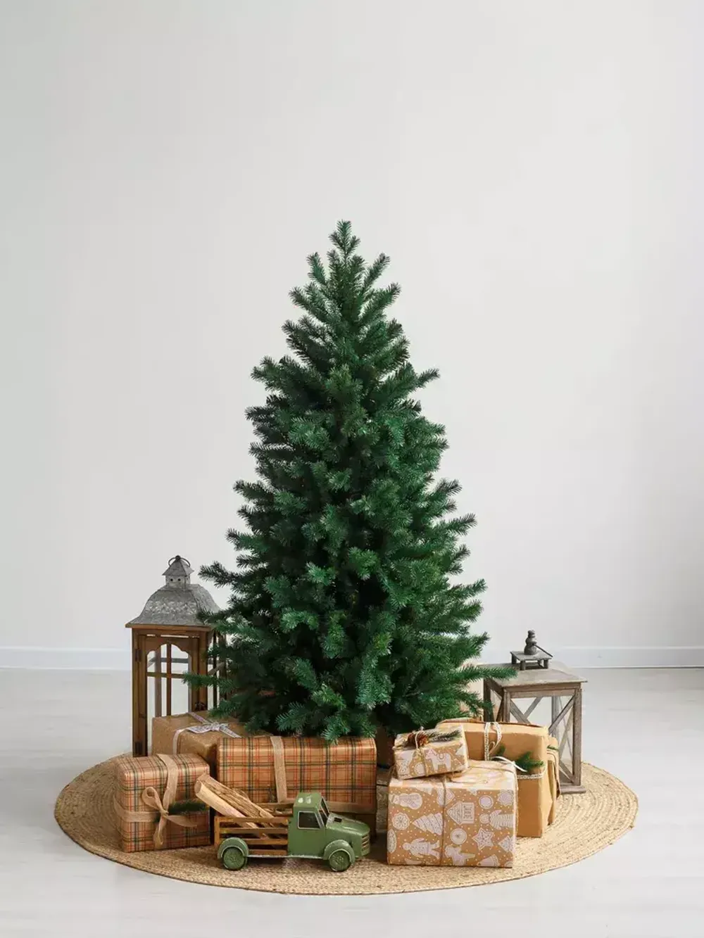 Искусственная узкая елка «Леман» (Литая+пвх) от 1,2 м до 2,1 м