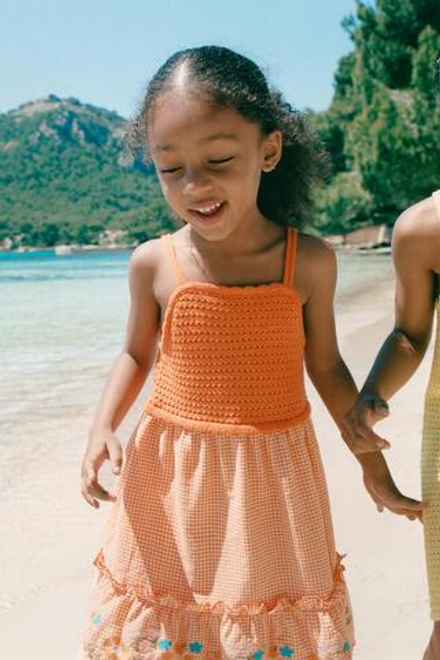 ZARA ТРИКОТАЖНОЕ ПЛАТЬЕ В КЛЕТКУ ВИШИ С ВЫШИВКОЙ, ОРАНЖЕВЫЙ