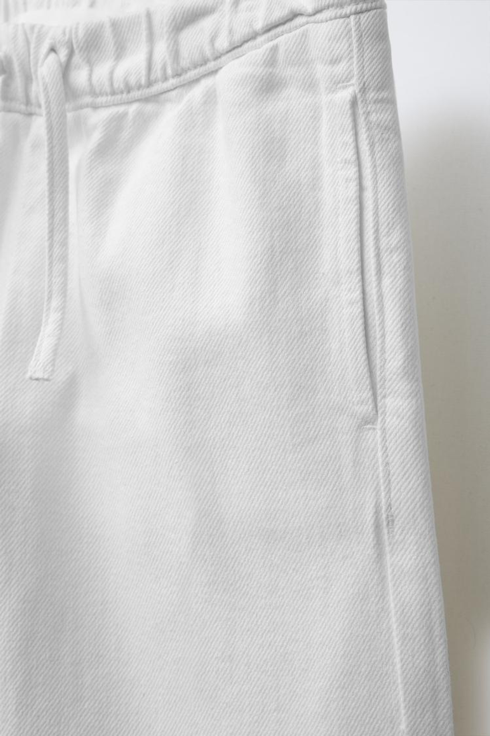 ZARA ДЖИНСЫ С ШИРОКИМИ ШТАНИНАМИ, БЕЛЫЙ