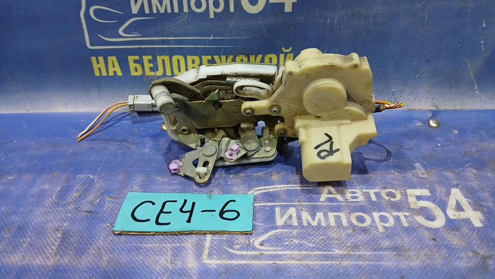 Замок двери задней левой Honda RAFAGA 1994