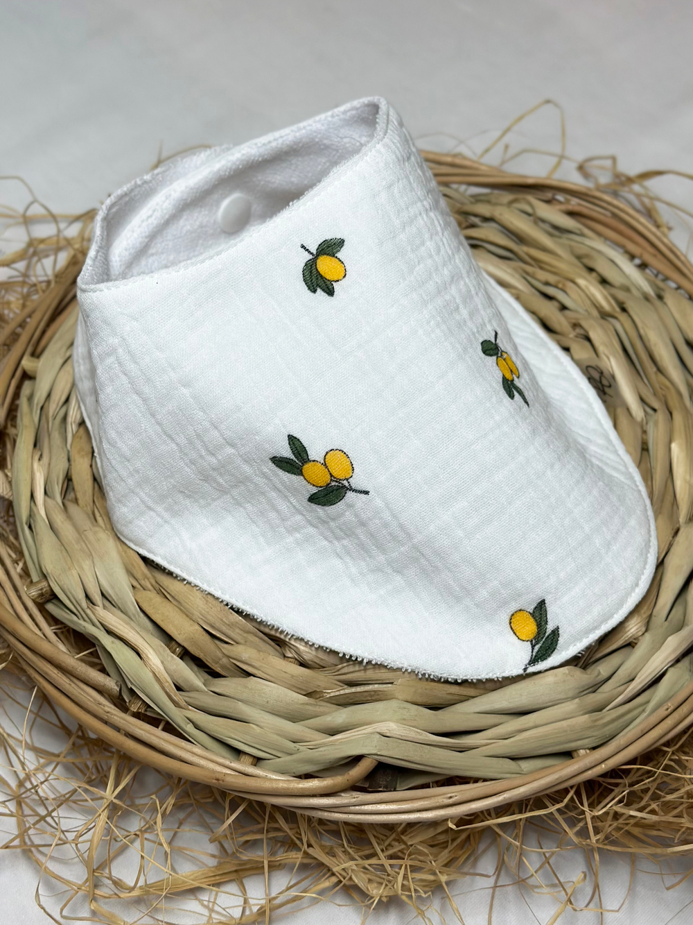 Непромокаемый слюнявчик-нагрудник на кнопках RinaAmari Муслин в ассортименте