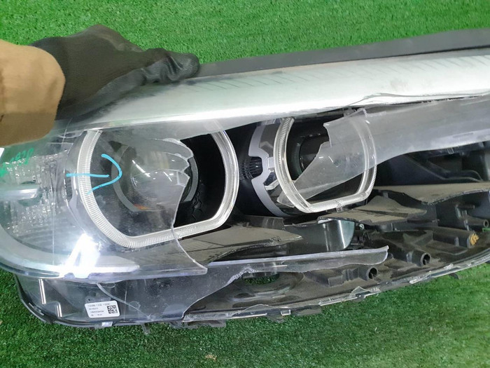 Битая Фара правая BMW 5er G30 (2017-2020) LED