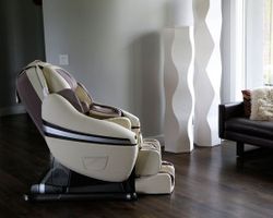 Массажное кресло Inada DreamWave Beige