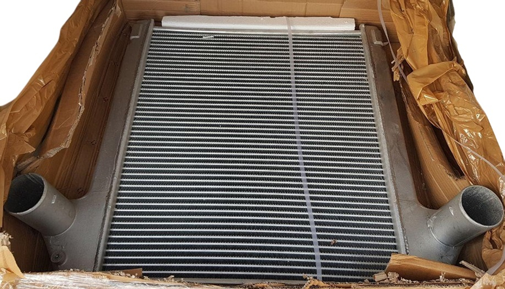 Радиатор интеркуллера J6 FAW 70U/A 1119010-70U/A