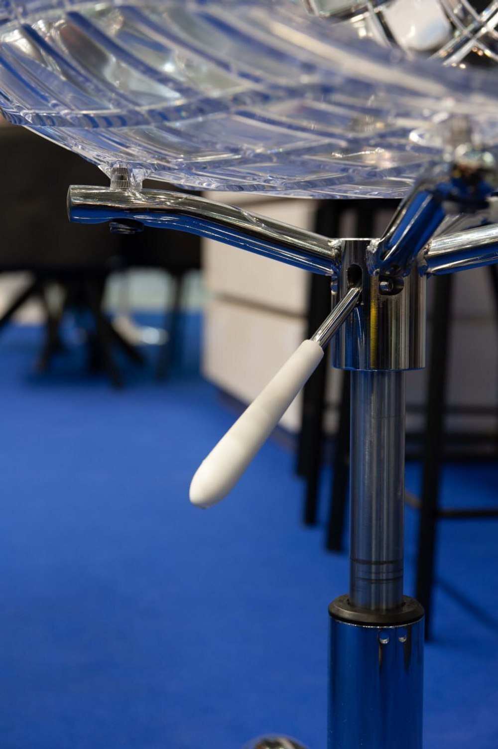 Дизайнерское кресло PC-107