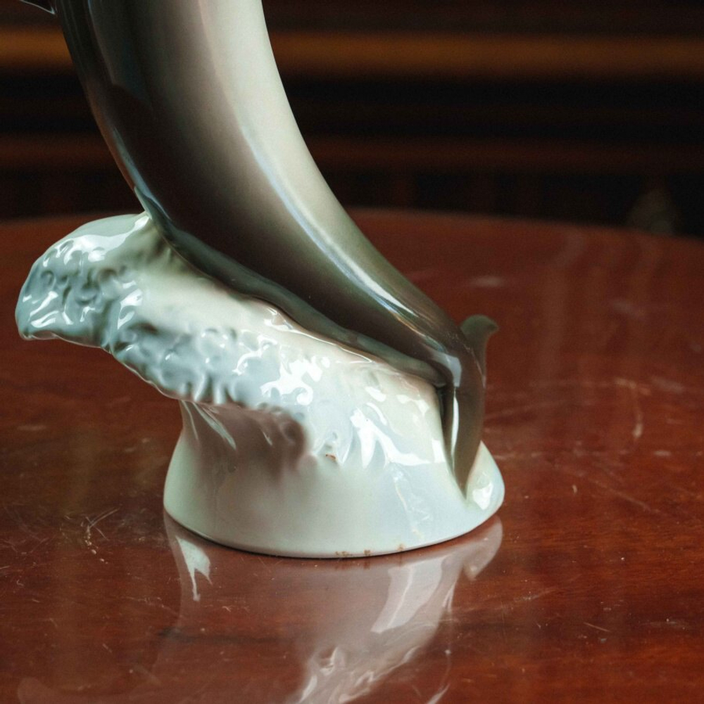 Фарфоровая статуэтка «Дельфин»