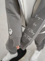 Спортивный костюм для девочки в школу