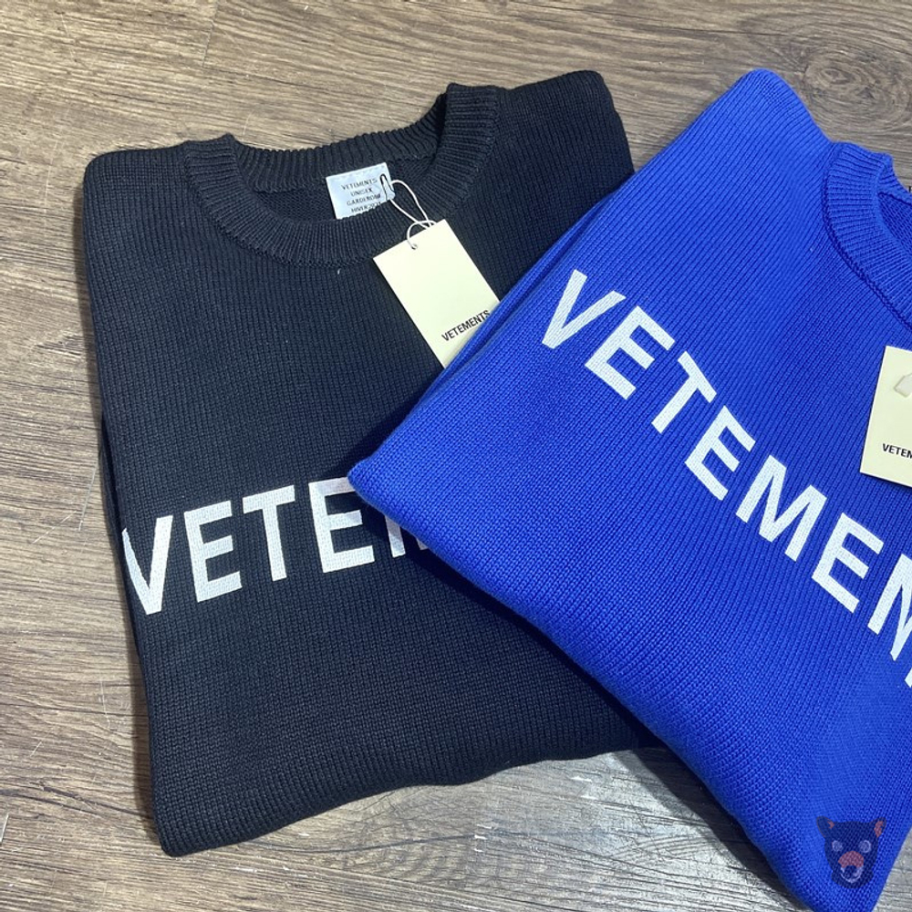 Свитер Vetements