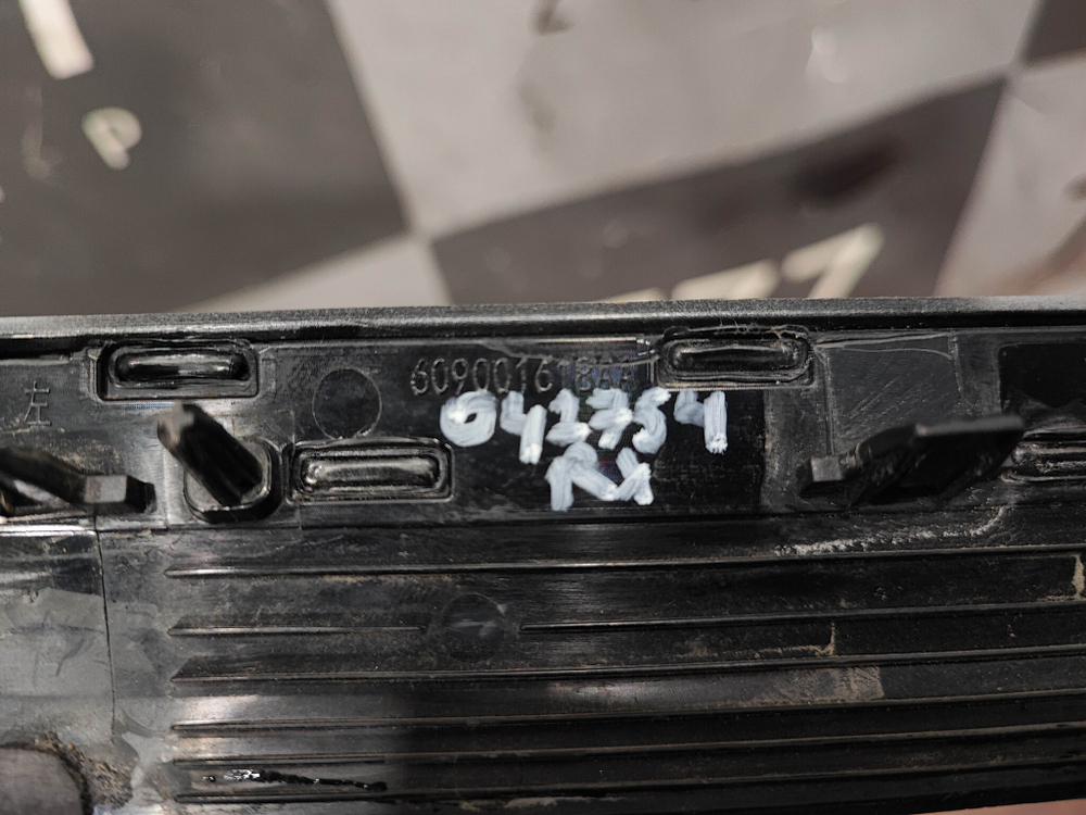 Накладка крыла переднего левого Exeed RX 23-нв Б/У Оригинал 609001618AA