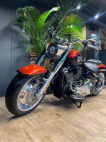 Harley-Davidson Fat Boy (Whiskey Fire/Black) 2025