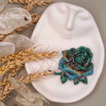 Брошь " Роза Гигантелла со стразами"