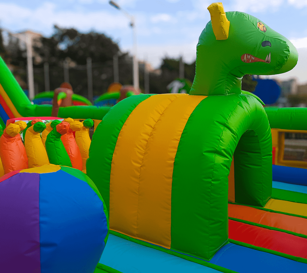 Коммерческий надувной батут «Дракончики», 16x11x8.5