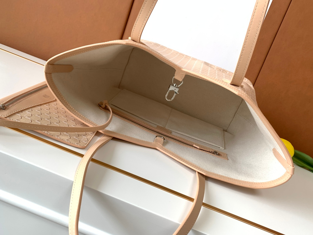 Moynat M Tote MM